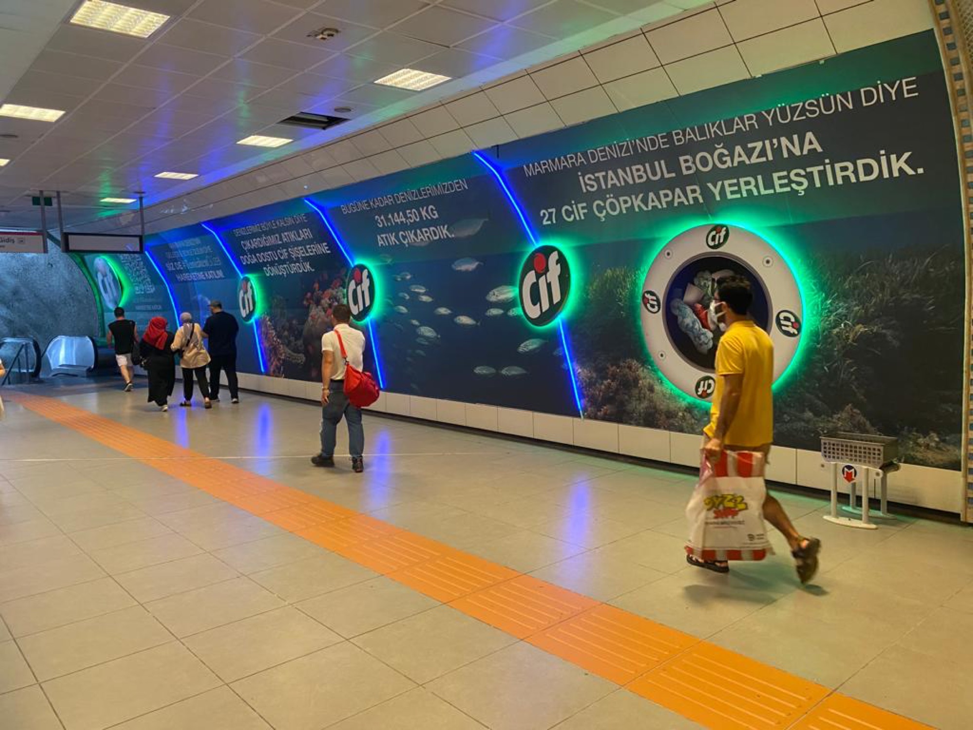 Cif Interactive Transit Tunnel