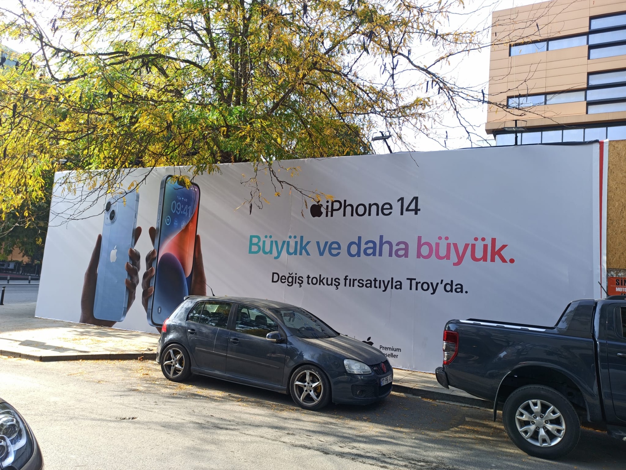 iPhone City Wrap