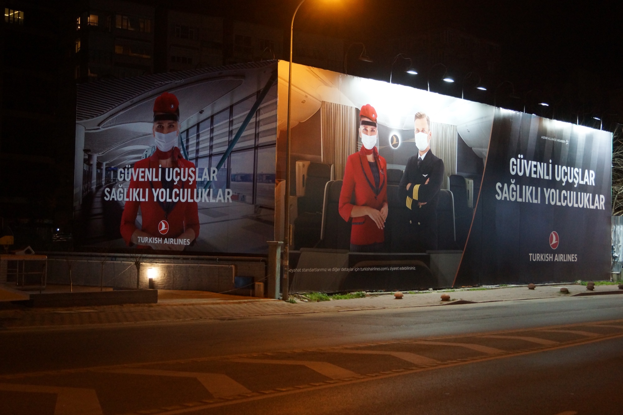 Turkish Airlines Parapet